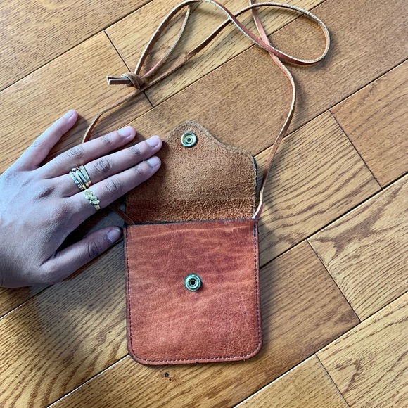 Handmade Brown Leather Crossbody Bag - Picture 3 of 4